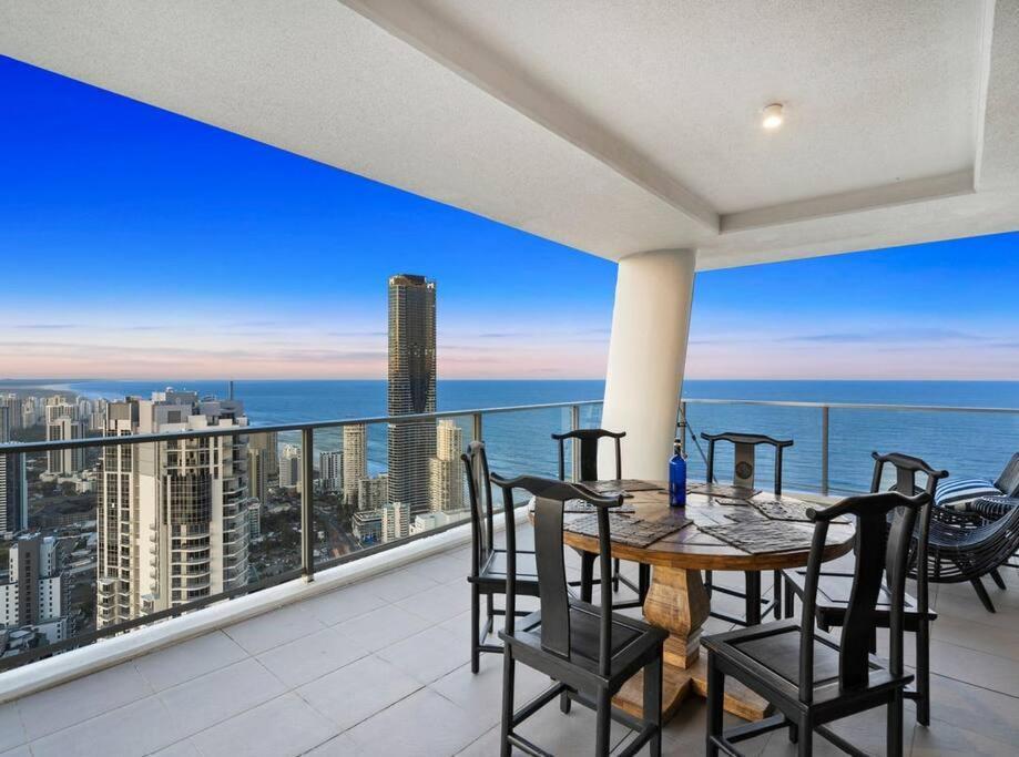 Exclusive Circle On Cavil Sub-Penthouse Luxury Apt - Hosted By Coastal Letting Gold Coast Exterior foto